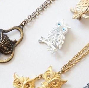 🦉 Vtg 50s enamel owl brooch